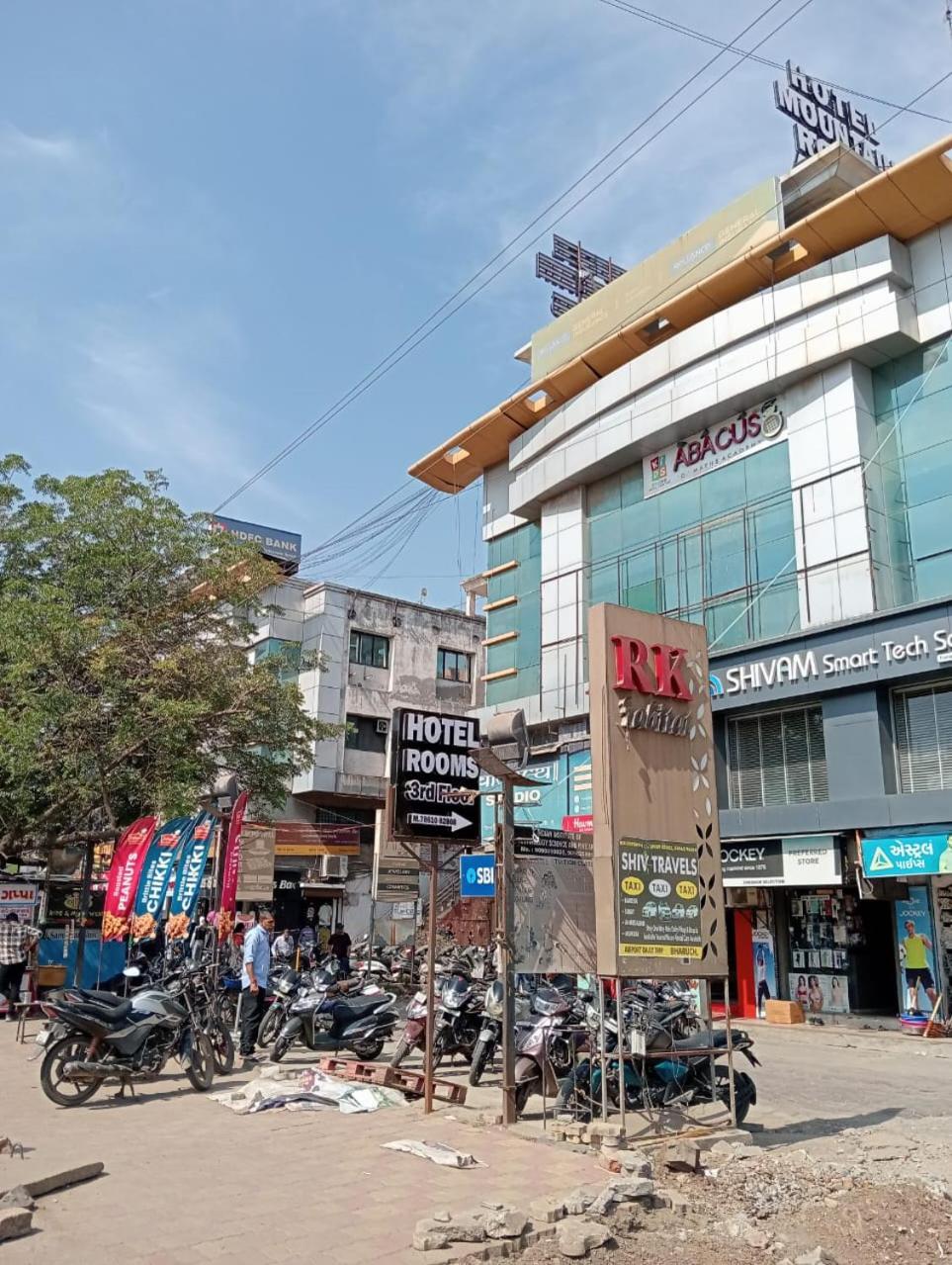 Hotel Mountain Bharuch Esterno foto